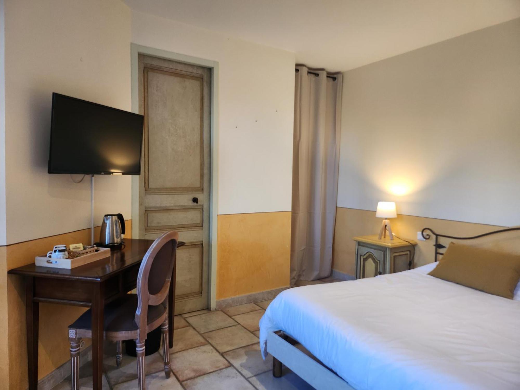Domaine Les Gendalis Bed and Breakfast Saint-Saturnin-lès-Avignon Εξωτερικό φωτογραφία
