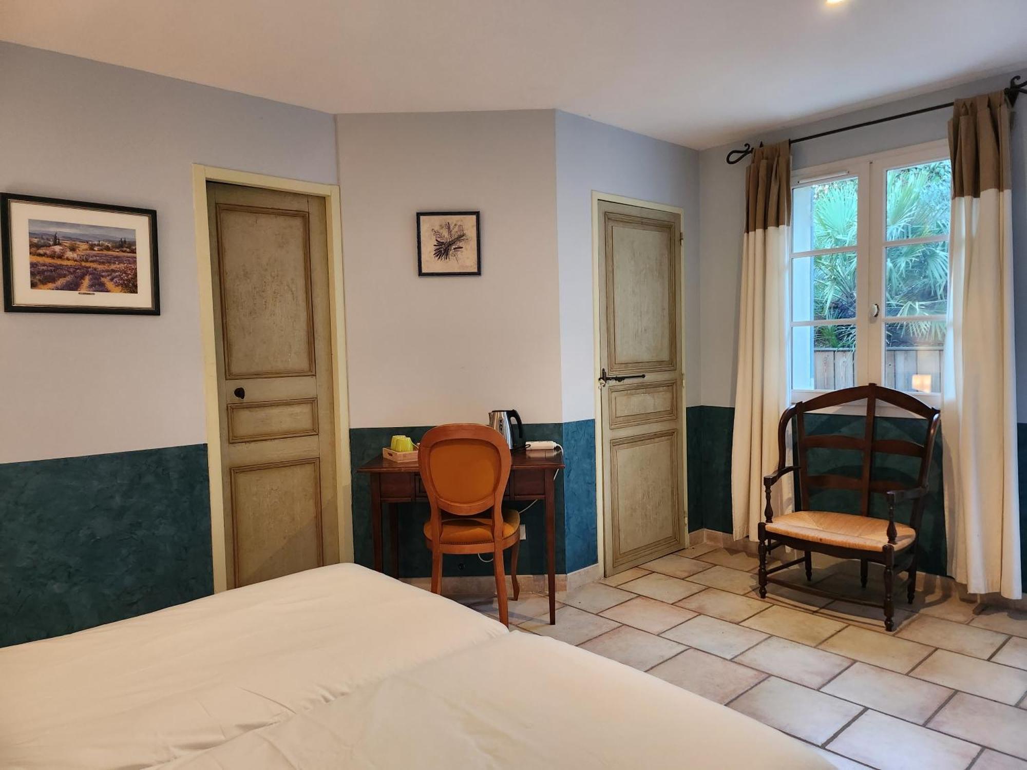 Domaine Les Gendalis Bed and Breakfast Saint-Saturnin-lès-Avignon Εξωτερικό φωτογραφία