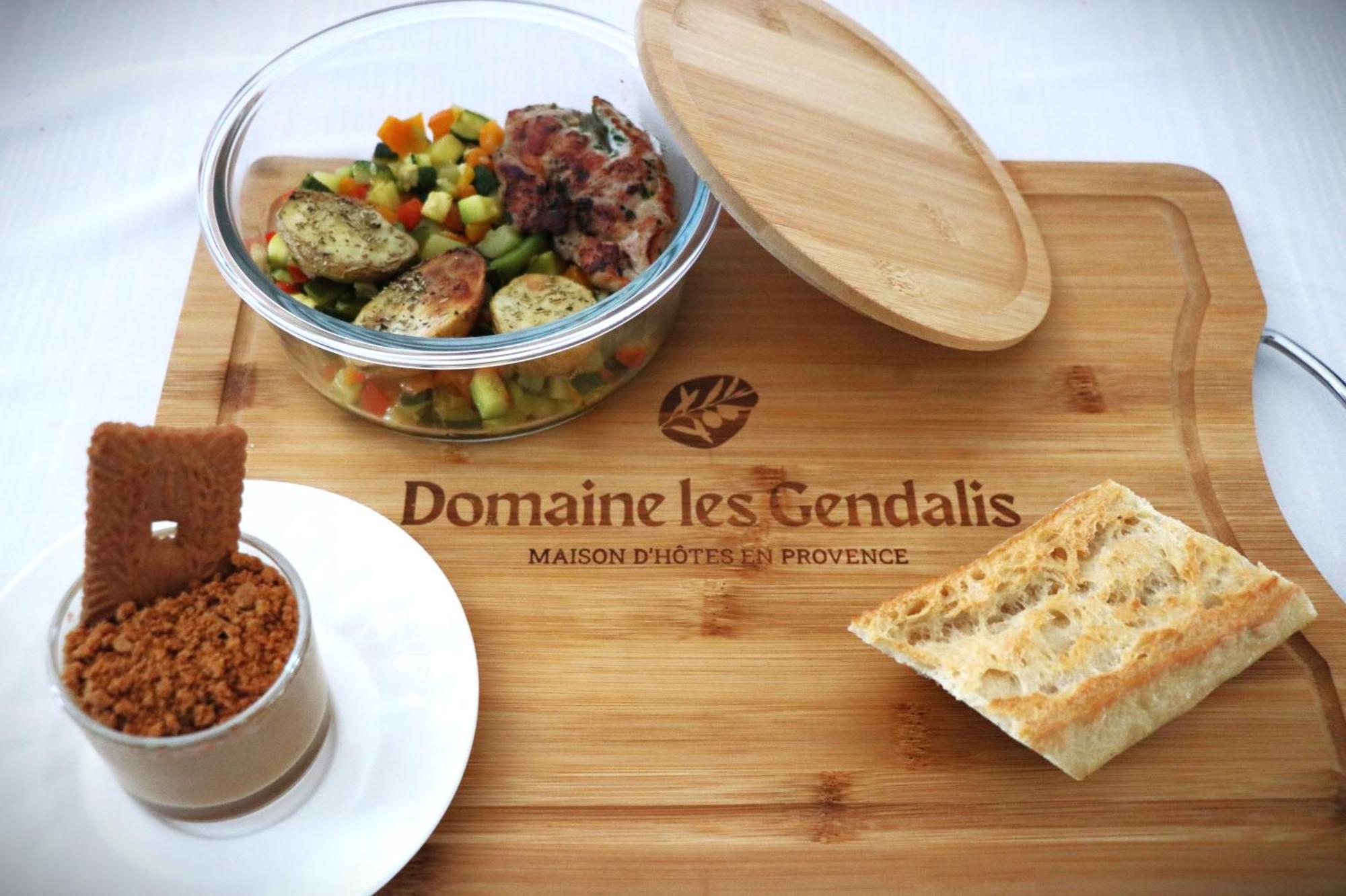 Domaine Les Gendalis Bed and Breakfast Saint-Saturnin-lès-Avignon Εξωτερικό φωτογραφία