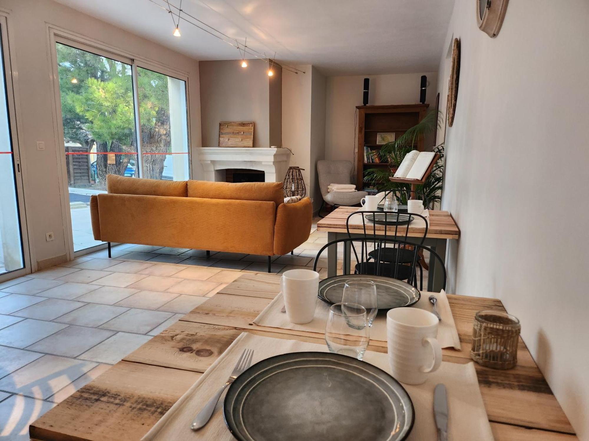 Domaine Les Gendalis Bed and Breakfast Saint-Saturnin-lès-Avignon Εξωτερικό φωτογραφία