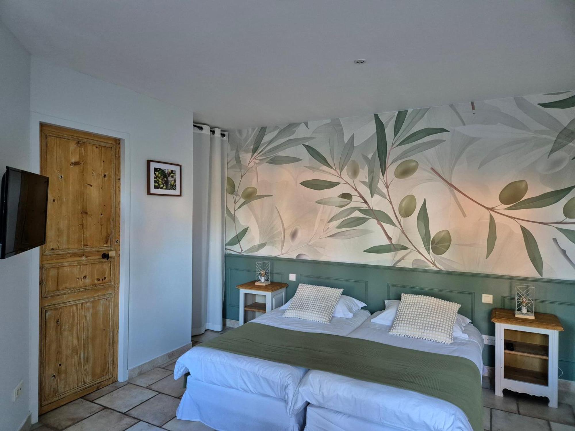 Domaine Les Gendalis Bed and Breakfast Saint-Saturnin-lès-Avignon Εξωτερικό φωτογραφία